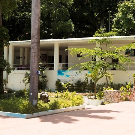 Le Grand Hotel Beck Cap-Haïtien Kültér fotó